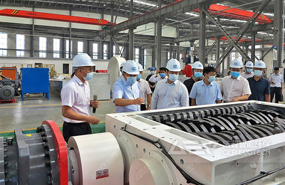 新鄉市市長魏建平一行蒞臨潔普智能環保裝備生產基地開展市場調研